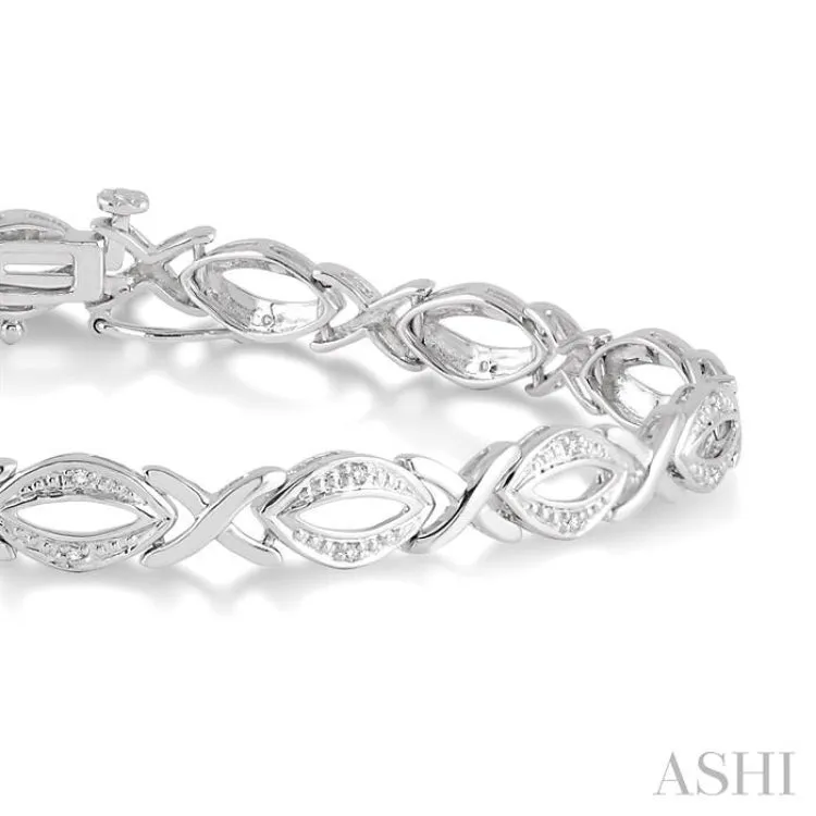 1/10 Ctw Round Cut Diamond Swirl bracelet in Sterling Silver