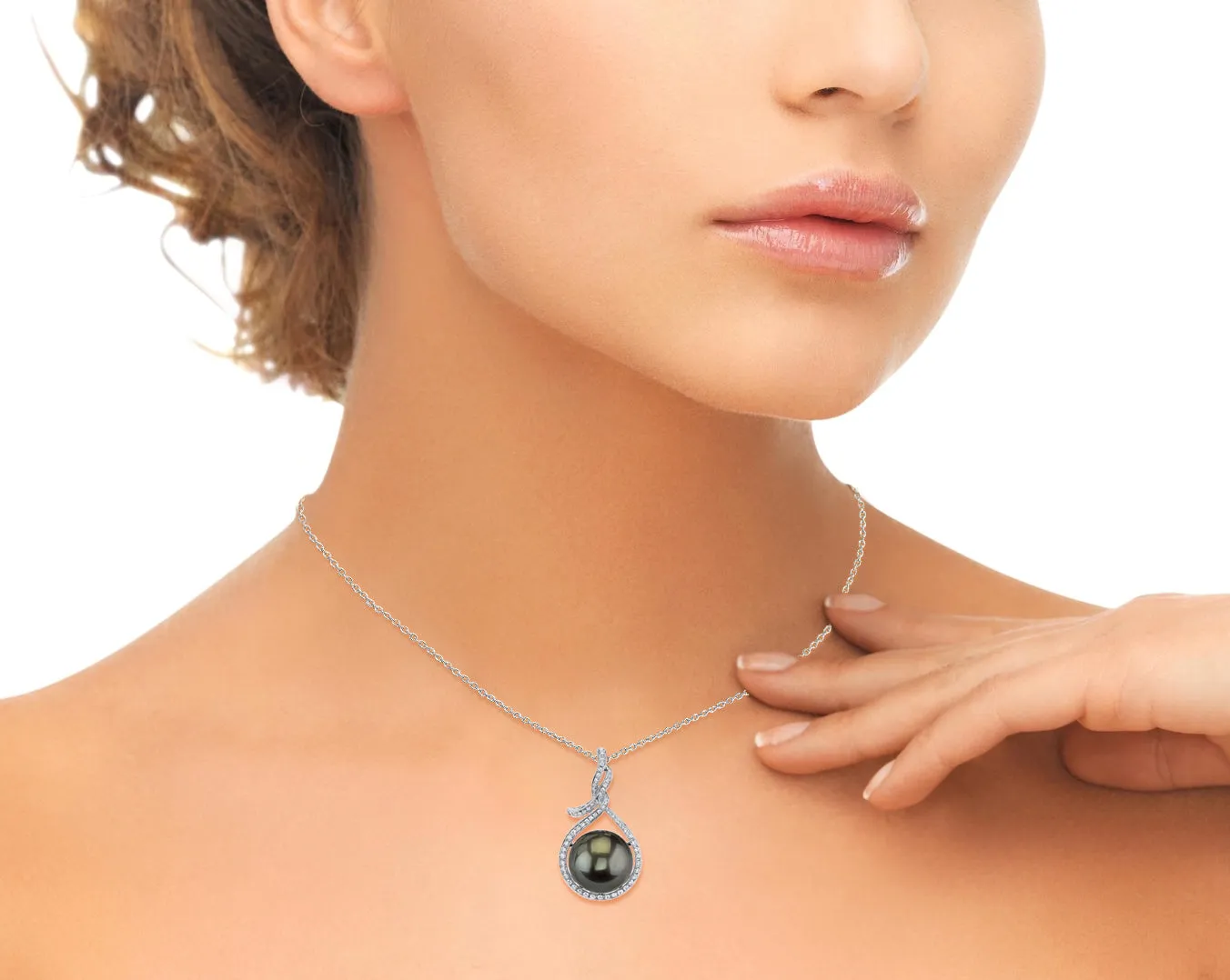 14mm Tahitian South Sea Pearl & Diamond Thedora Pendant