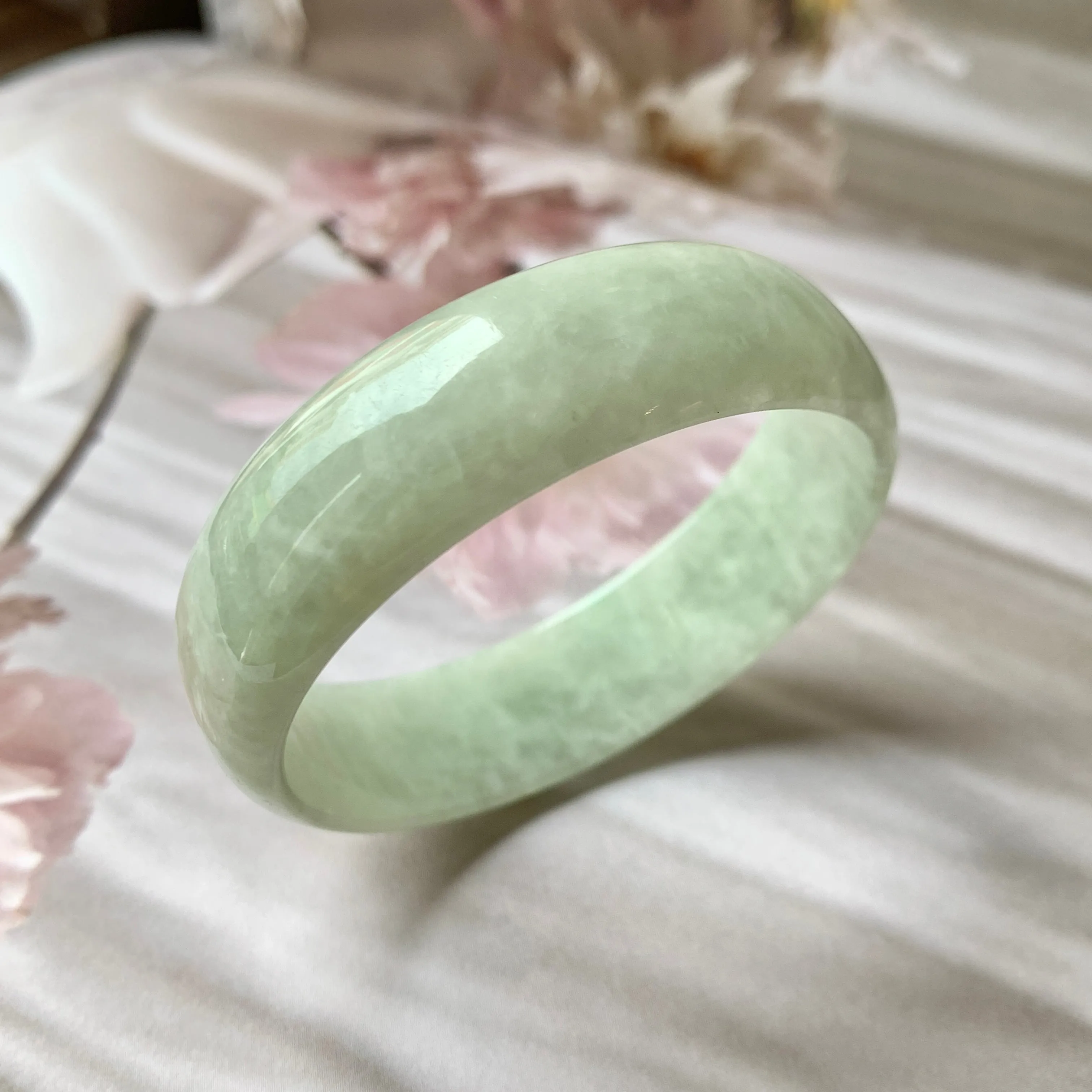 49.4mm A-Grade Natural Light Green Jadeite Modern Round Bangle No.151329