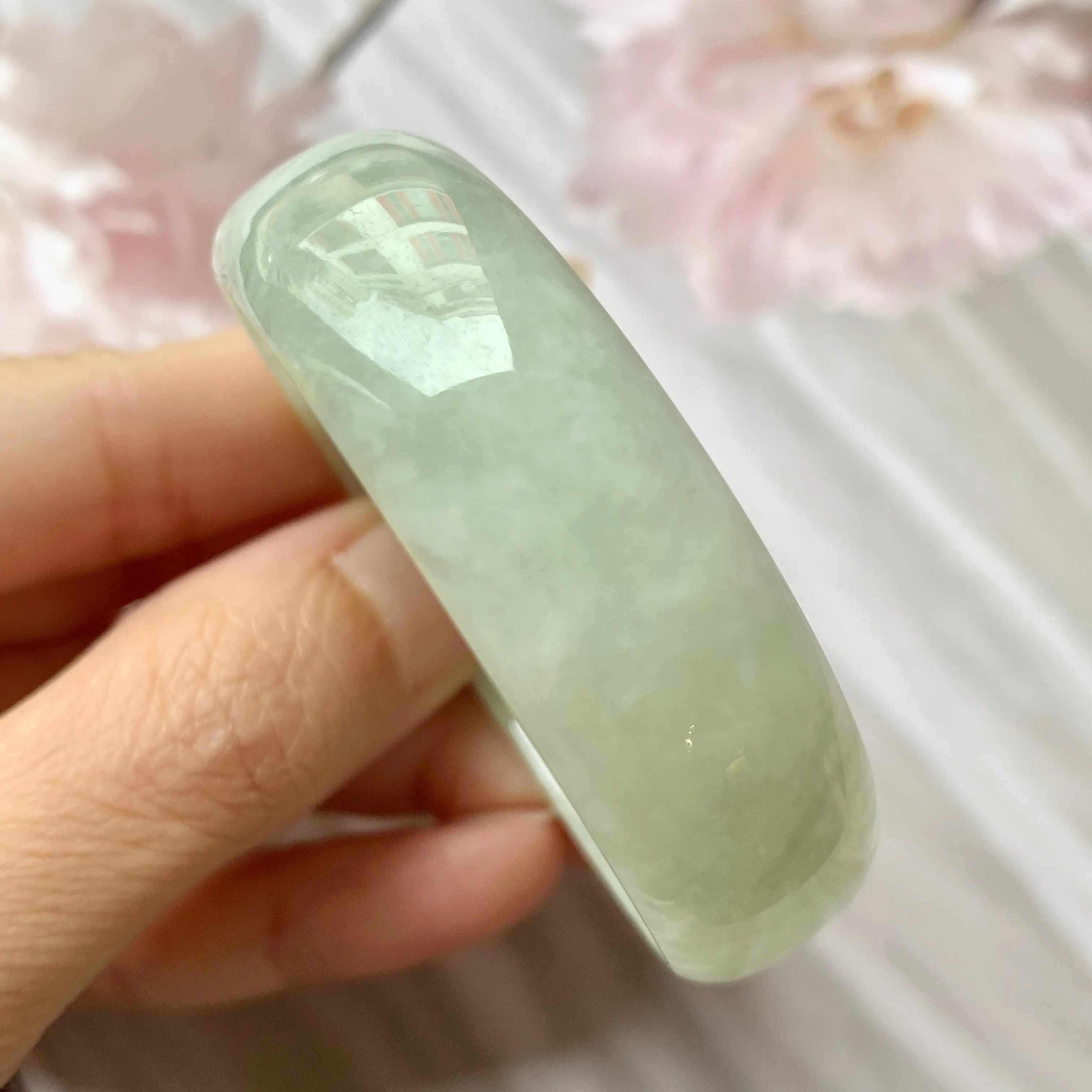 49.4mm A-Grade Natural Light Green Jadeite Modern Round Bangle No.151329