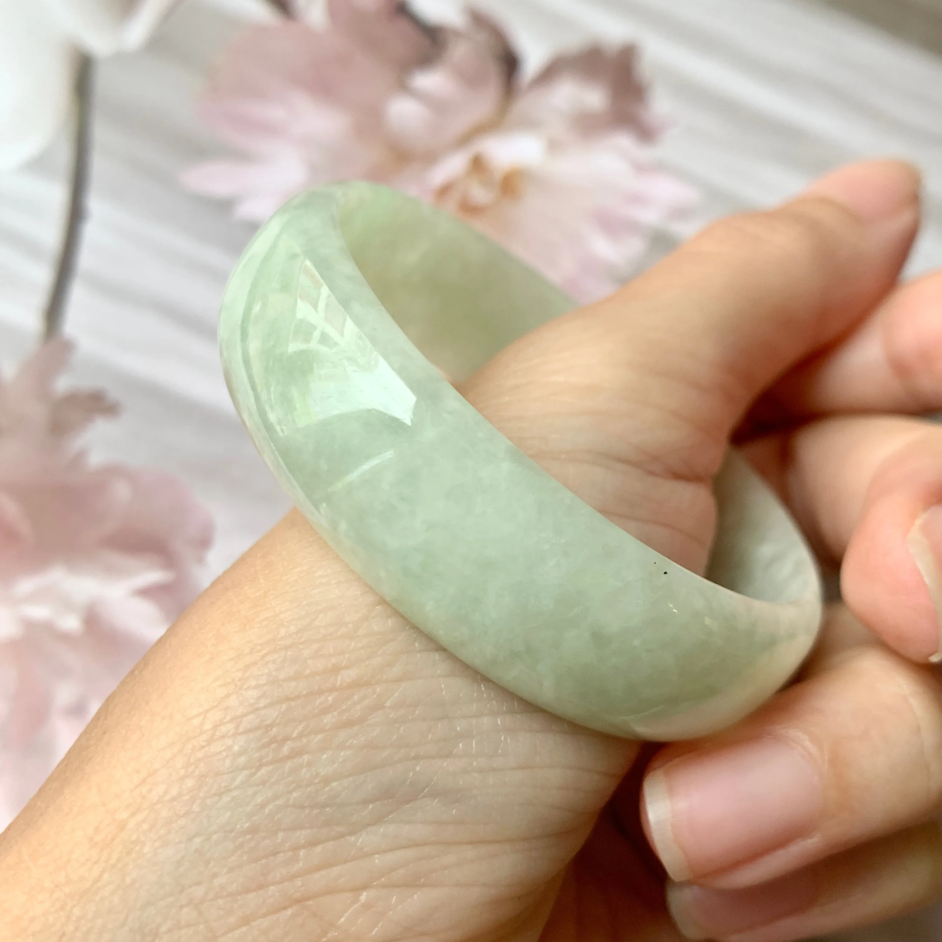 49.4mm A-Grade Natural Light Green Jadeite Modern Round Bangle No.151329