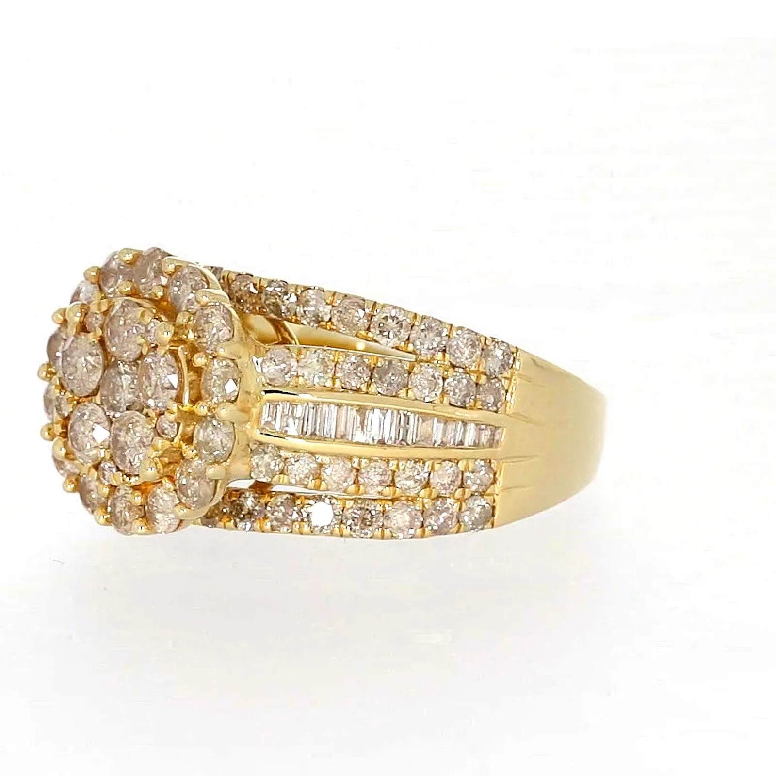 9ct Yellow Gold Round Brilliant Cut with 3 CARAT tw of Diamonds Ring