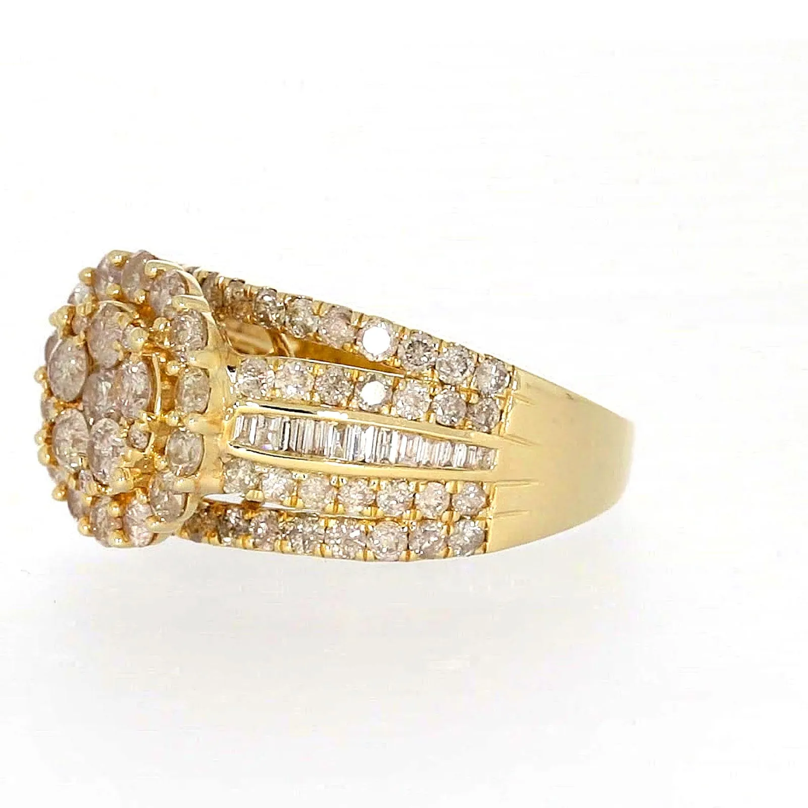 9ct Yellow Gold Round Brilliant Cut with 3 CARAT tw of Diamonds Ring