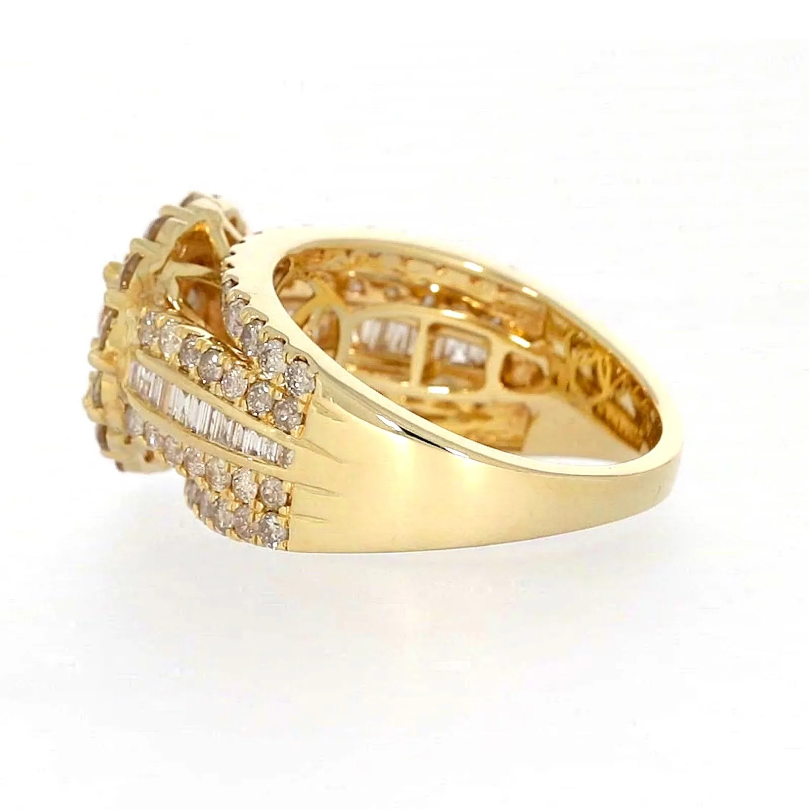 9ct Yellow Gold Round Brilliant Cut with 3 CARAT tw of Diamonds Ring