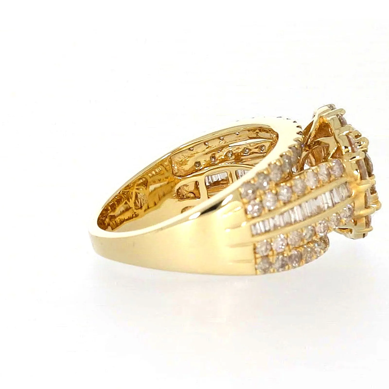 9ct Yellow Gold Round Brilliant Cut with 3 CARAT tw of Diamonds Ring