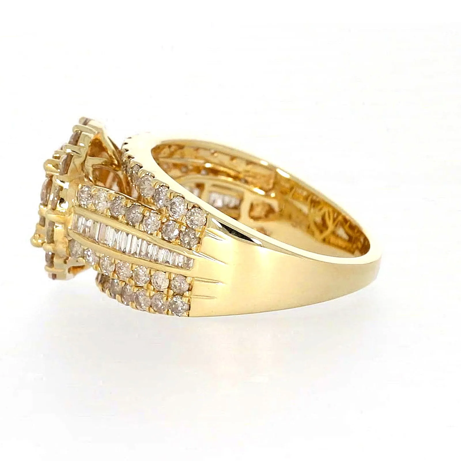 9ct Yellow Gold Round Brilliant Cut with 3 CARAT tw of Diamonds Ring