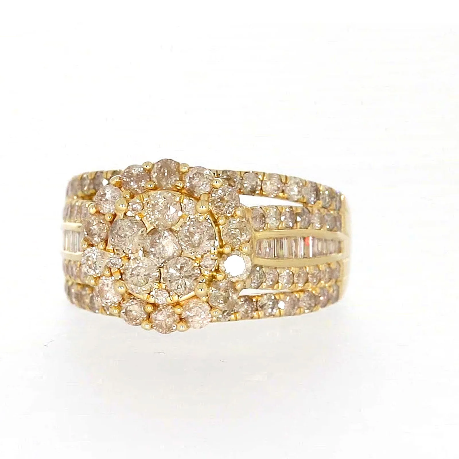 9ct Yellow Gold Round Brilliant Cut with 3 CARAT tw of Diamonds Ring