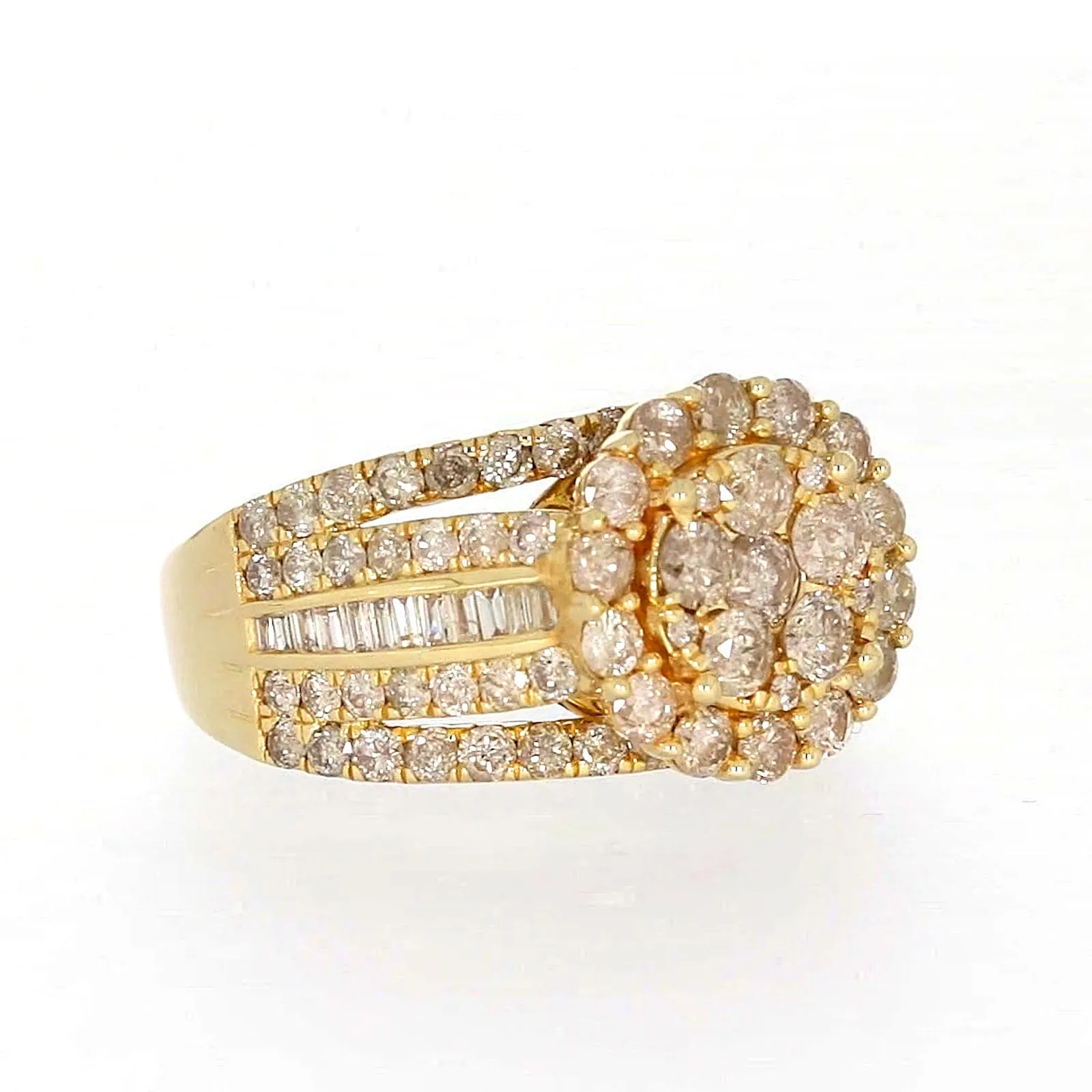 9ct Yellow Gold Round Brilliant Cut with 3 CARAT tw of Diamonds Ring