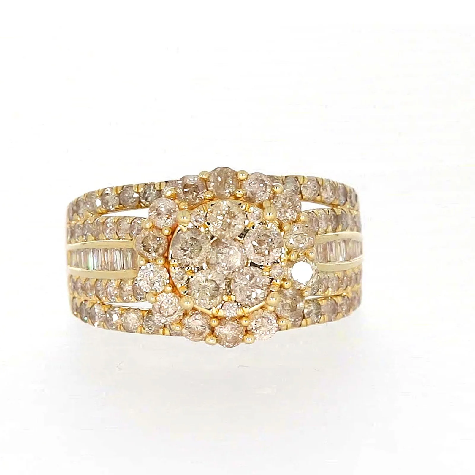 9ct Yellow Gold Round Brilliant Cut with 3 CARAT tw of Diamonds Ring