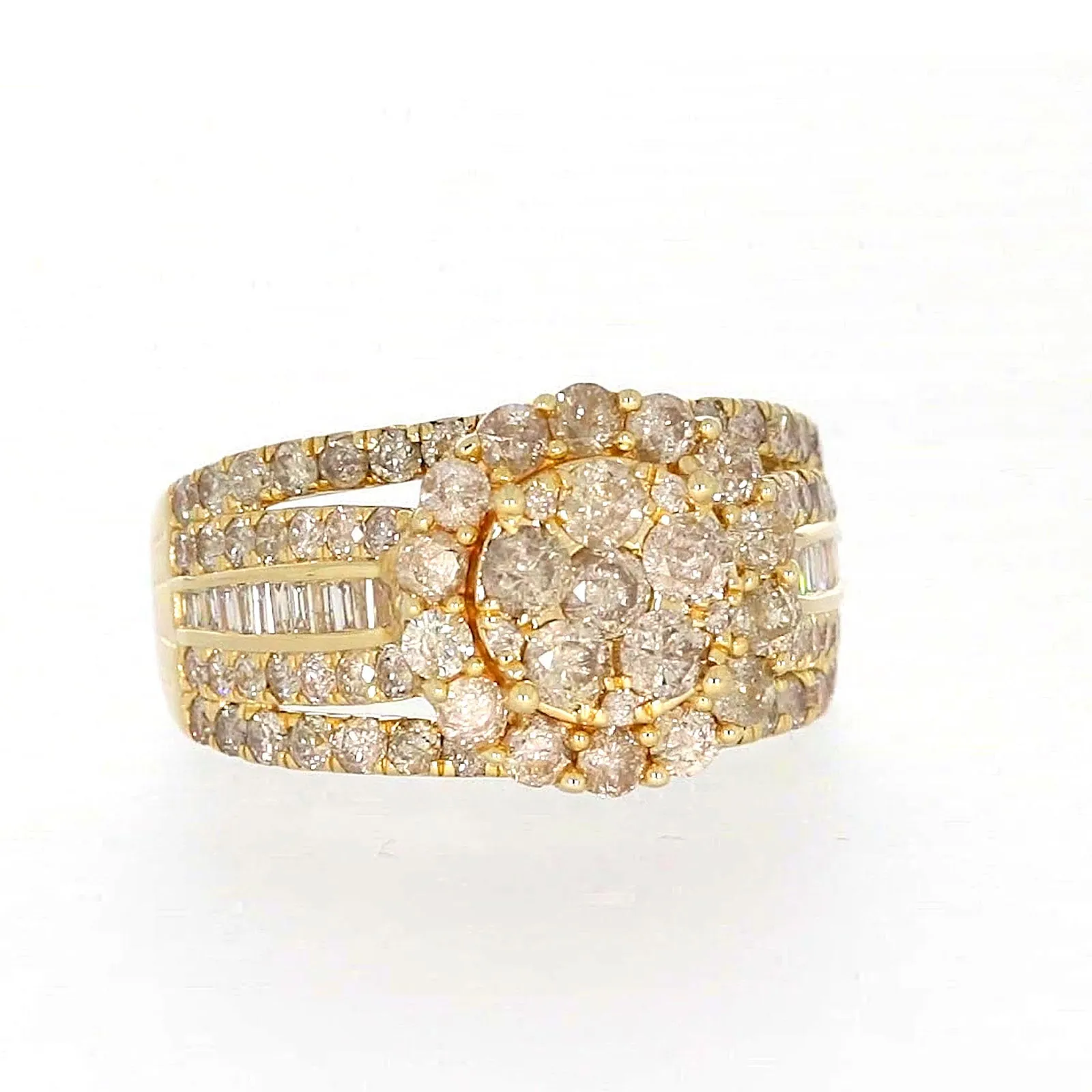 9ct Yellow Gold Round Brilliant Cut with 3 CARAT tw of Diamonds Ring