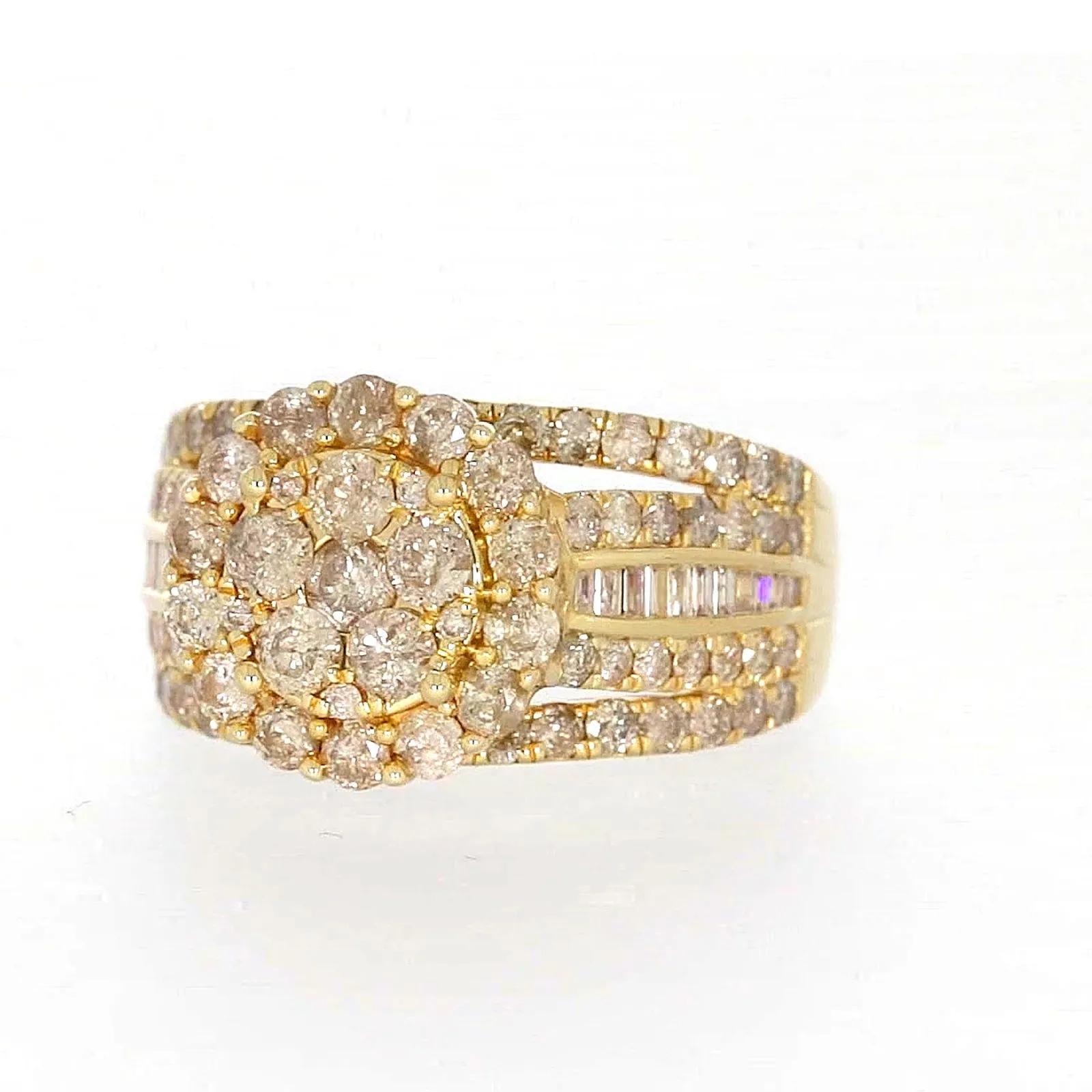 9ct Yellow Gold Round Brilliant Cut with 3 CARAT tw of Diamonds Ring