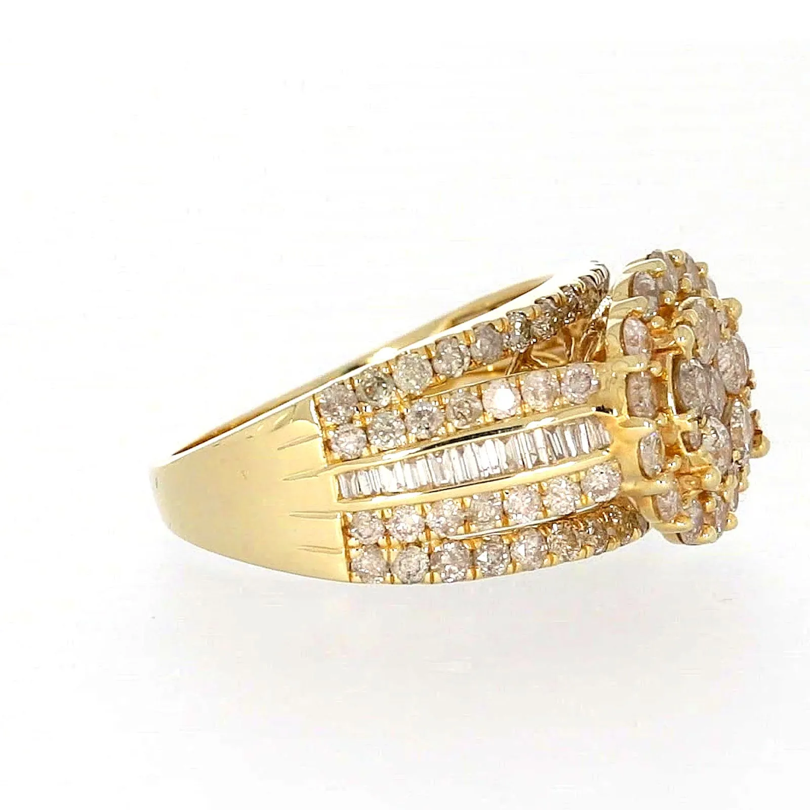 9ct Yellow Gold Round Brilliant Cut with 3 CARAT tw of Diamonds Ring