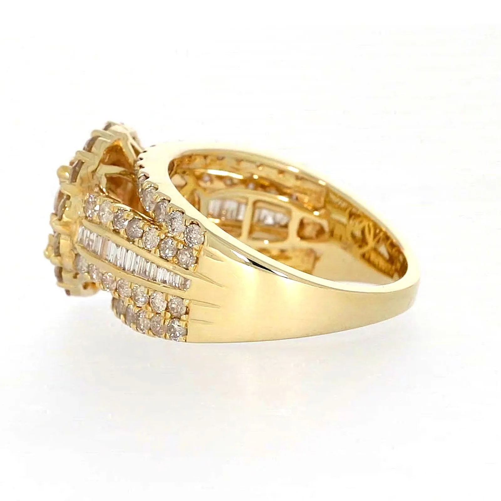 9ct Yellow Gold Round Brilliant Cut with 3 CARAT tw of Diamonds Ring