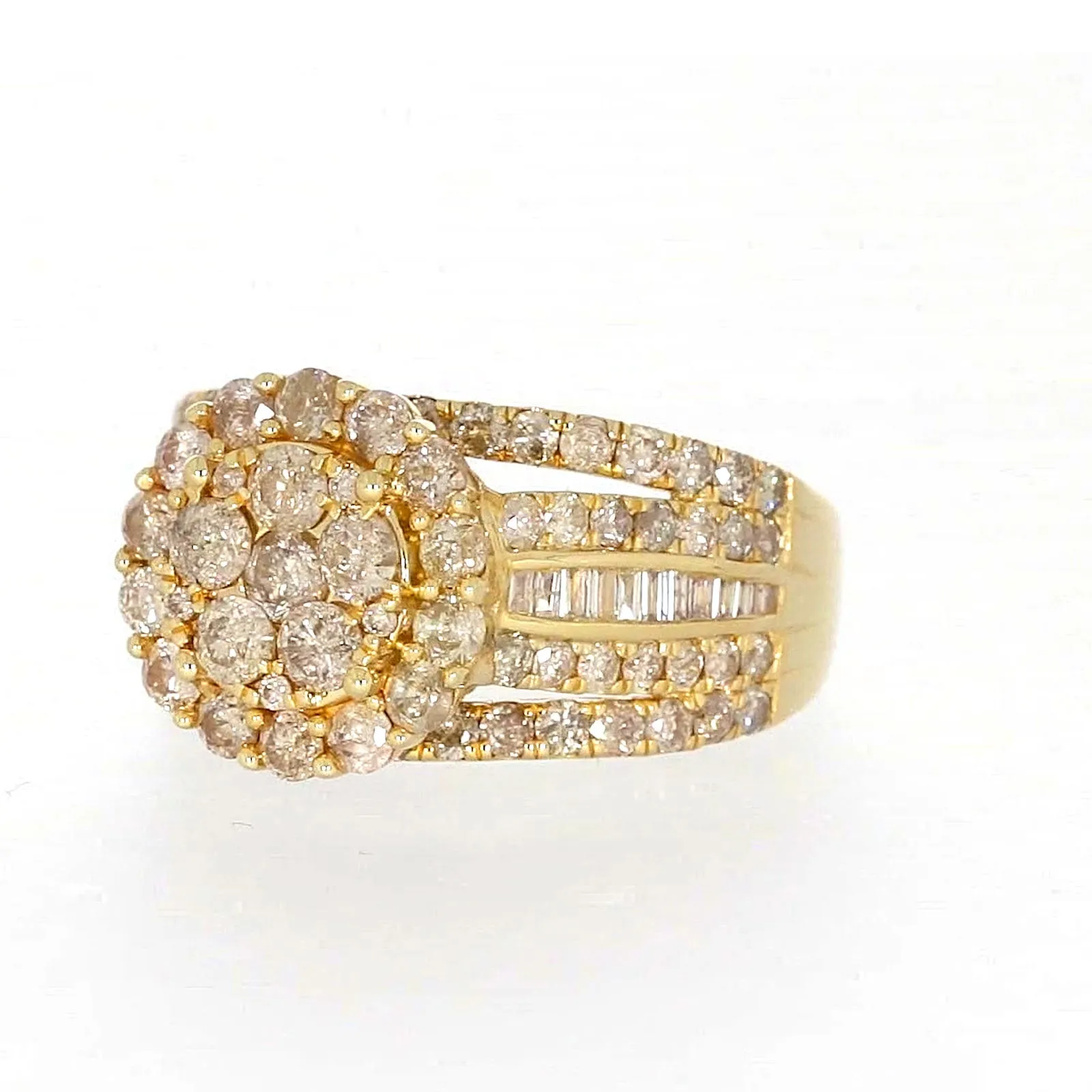 9ct Yellow Gold Round Brilliant Cut with 3 CARAT tw of Diamonds Ring