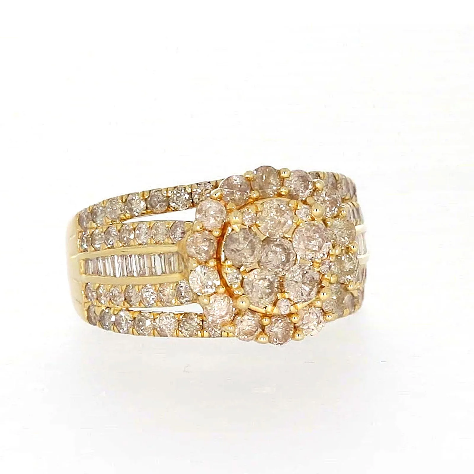 9ct Yellow Gold Round Brilliant Cut with 3 CARAT tw of Diamonds Ring