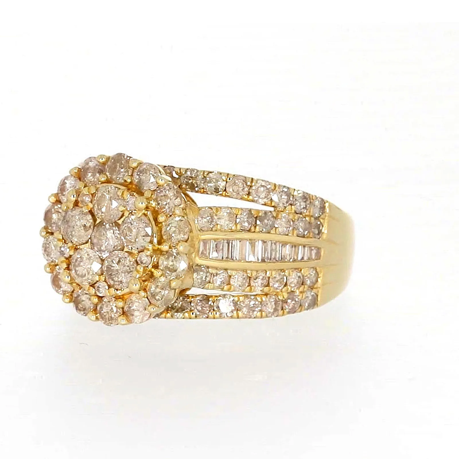 9ct Yellow Gold Round Brilliant Cut with 3 CARAT tw of Diamonds Ring