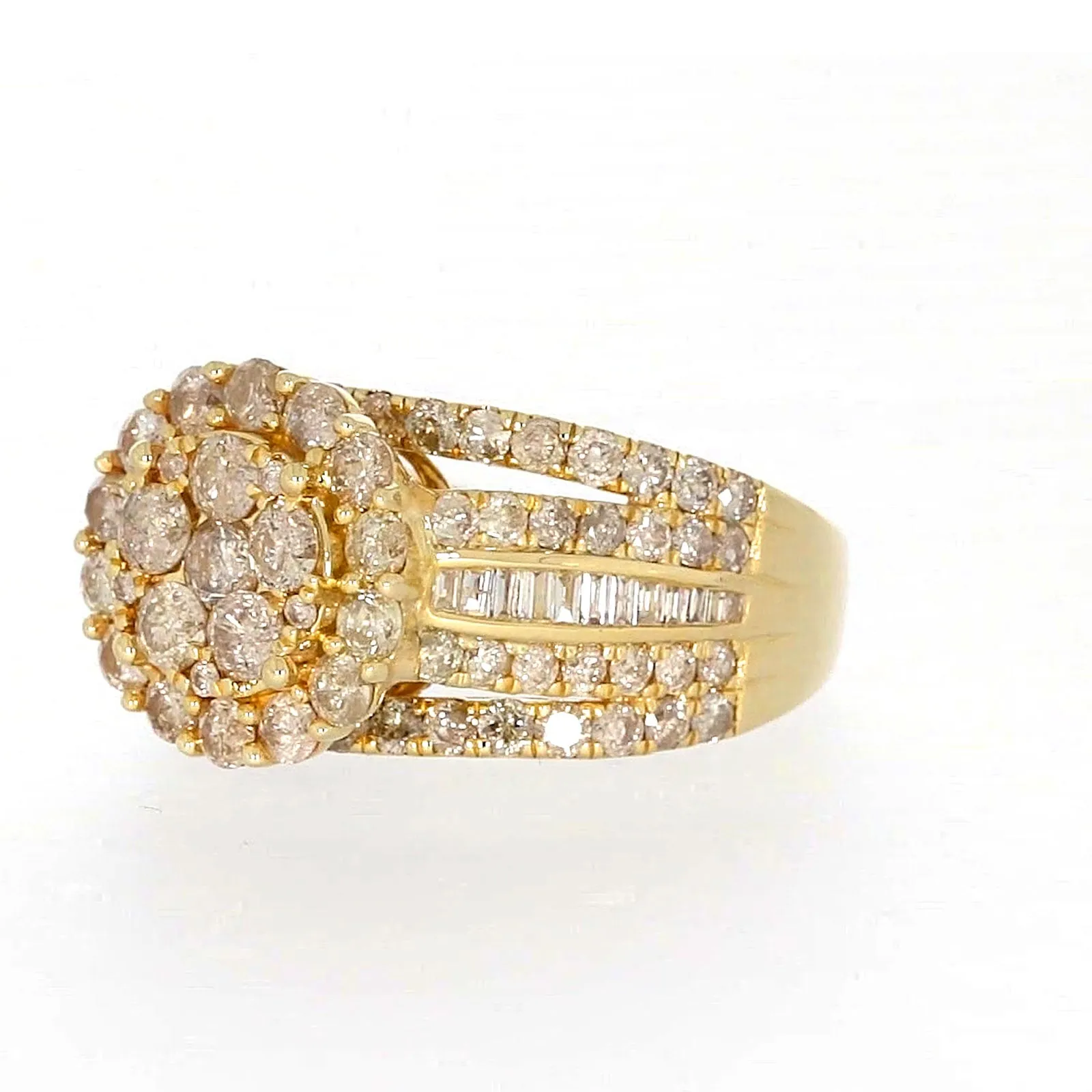 9ct Yellow Gold Round Brilliant Cut with 3 CARAT tw of Diamonds Ring