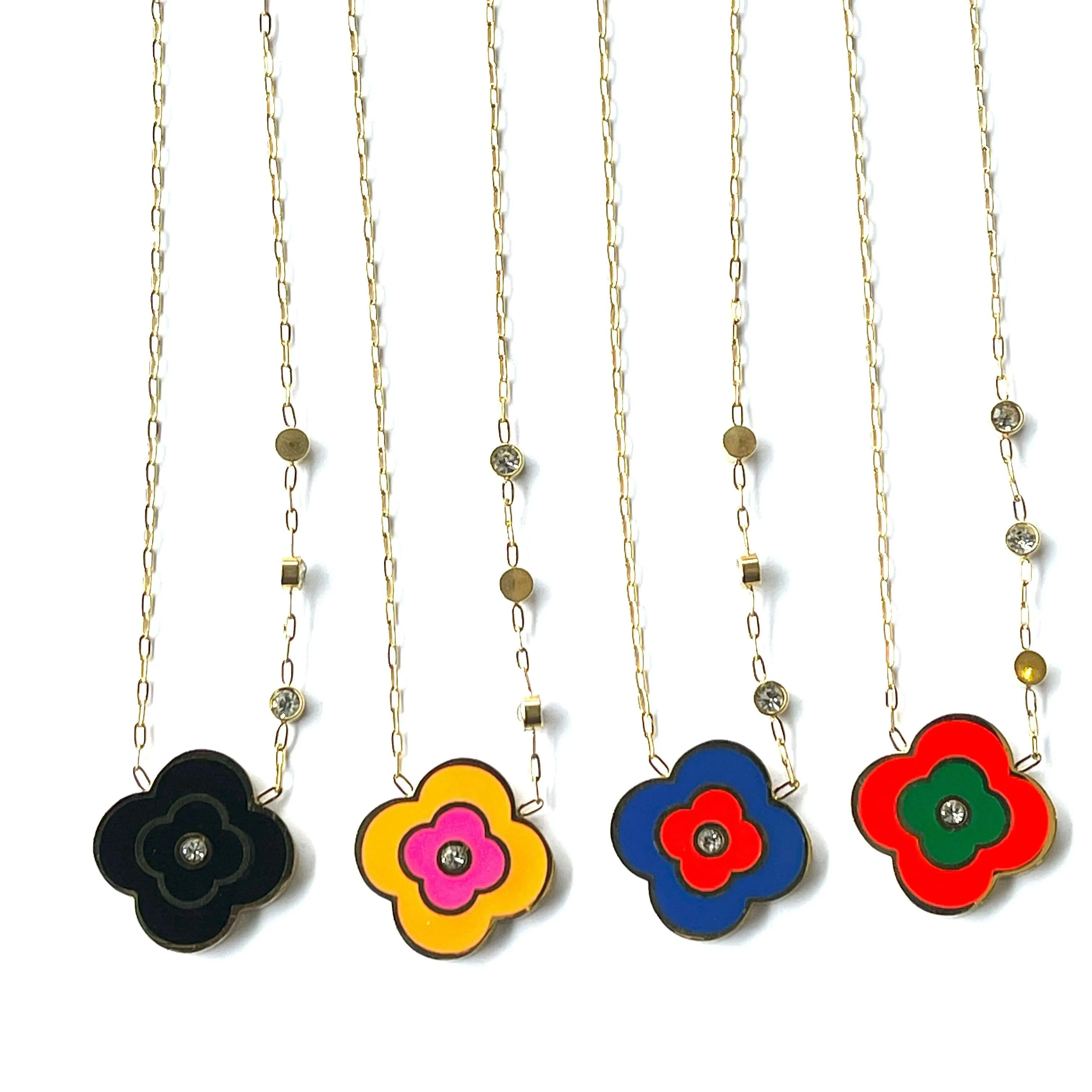 Bonito Flower Necklace