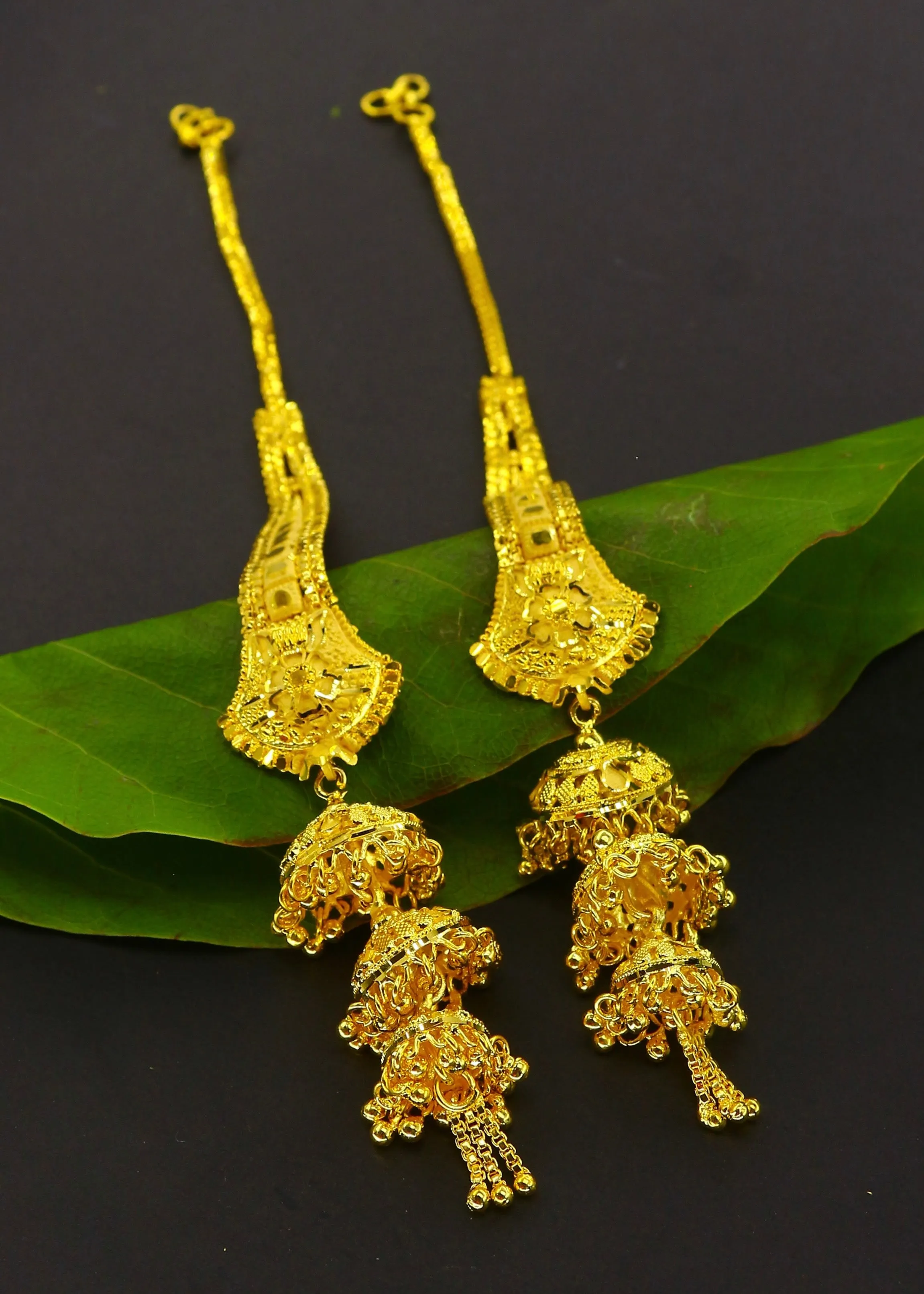 FASHIONABLE EARRINGS WITH KANCHAIN