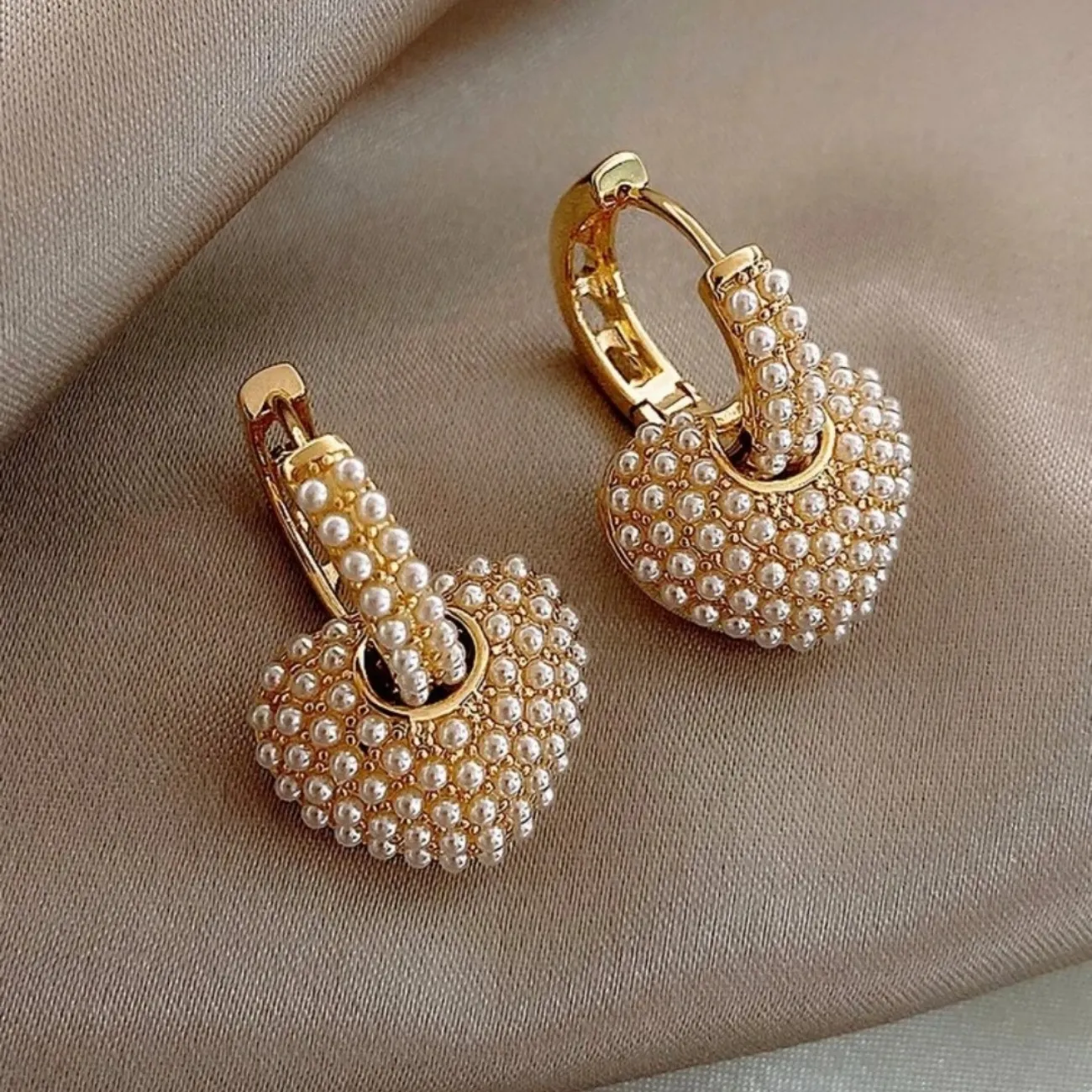 Faux pearl decor heart drop earrings