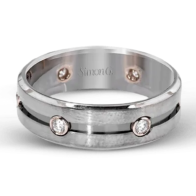 Men's Wedding Band In 14k Or 18k Gold