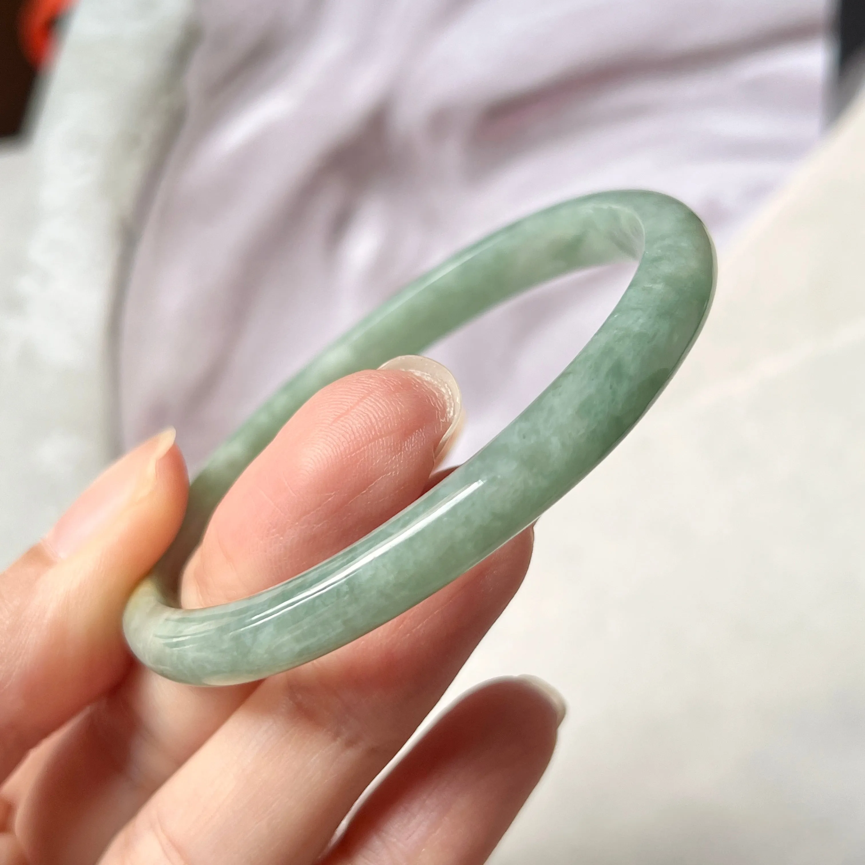 SOLD OUT: 55.6mm A-Grade Natural Green Jadeite Modern Oval Bangle No.151794