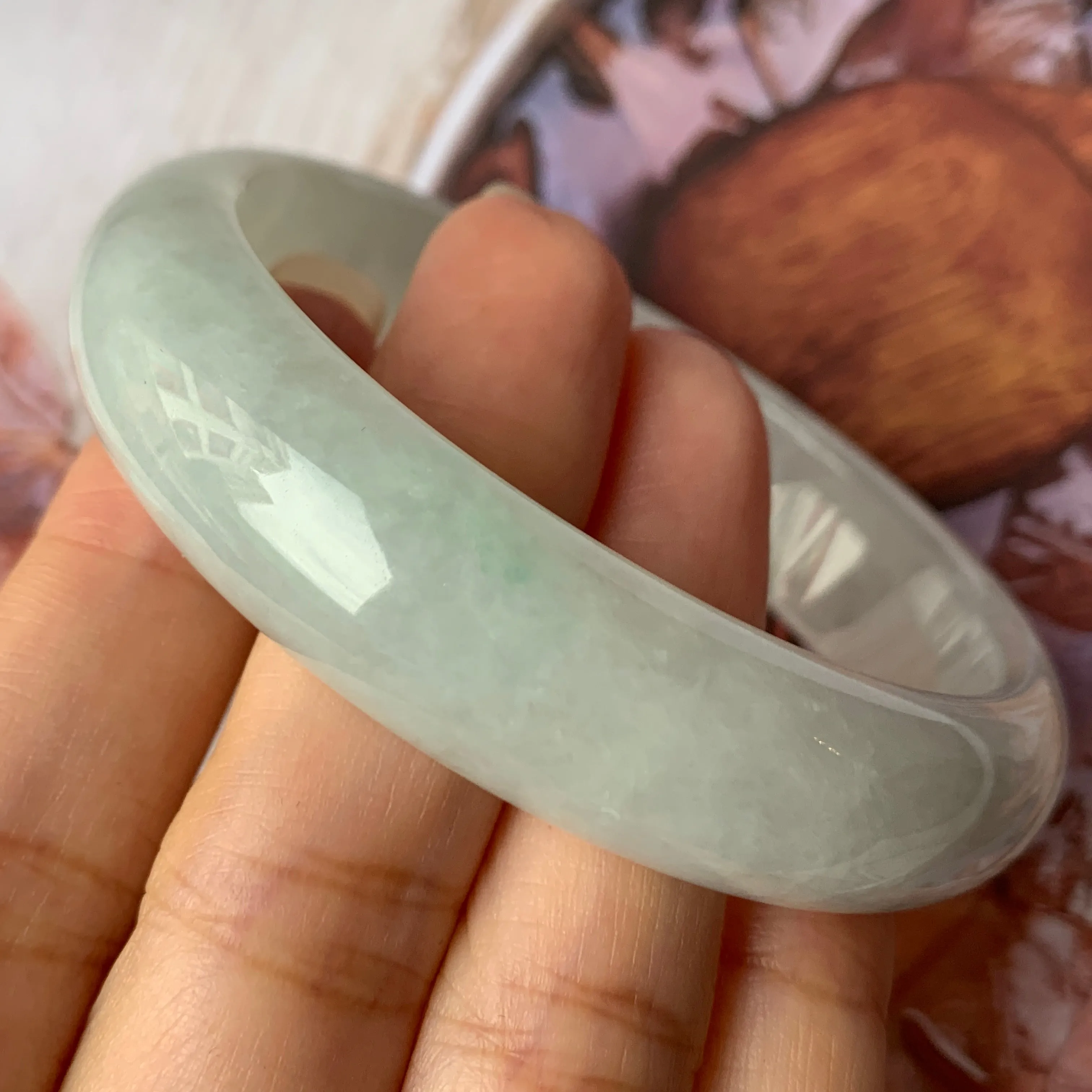 SOLD OUT: 56.7mm A-Grade Natural Light Green Jadeite Modern Round Bangle No.151895