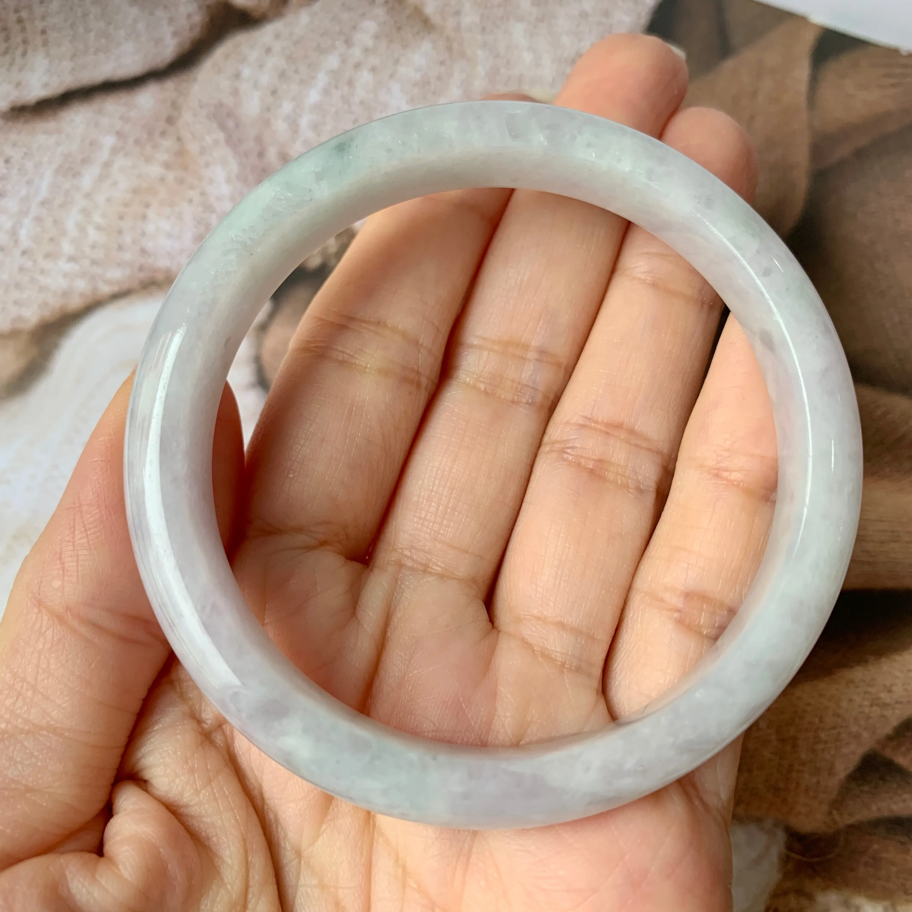 SOLD OUT: 56mm A-Grade Natural Lavender Jadeite Modern Round Bangle No. 330068