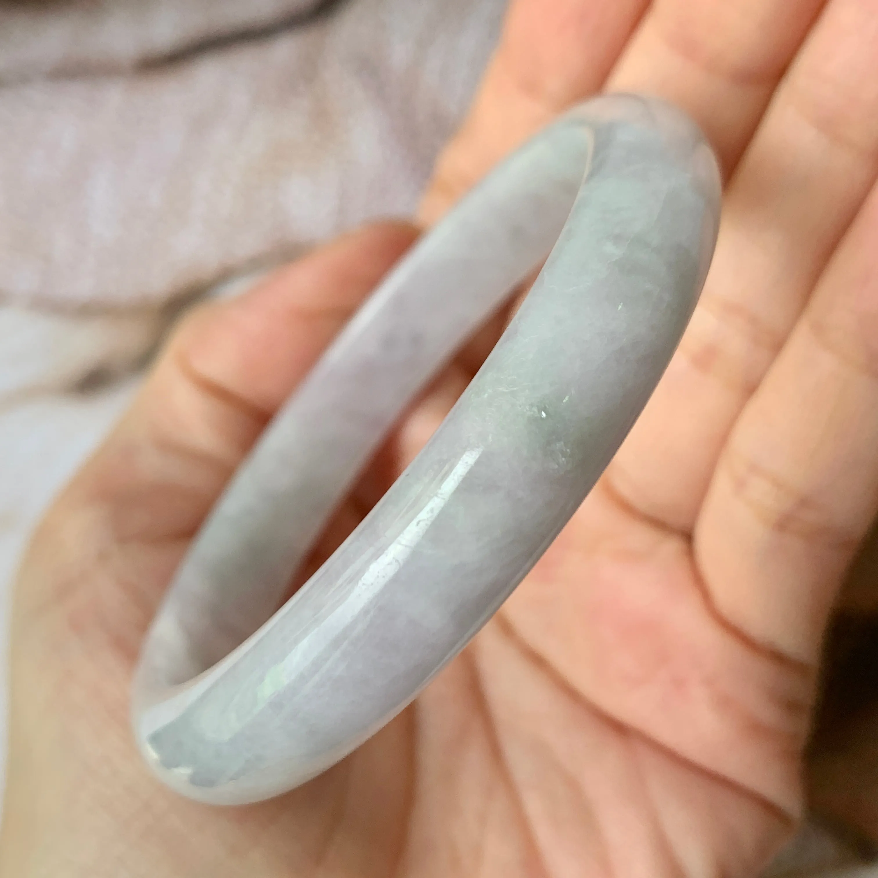 SOLD OUT: 56mm A-Grade Natural Lavender Jadeite Modern Round Bangle No. 330068