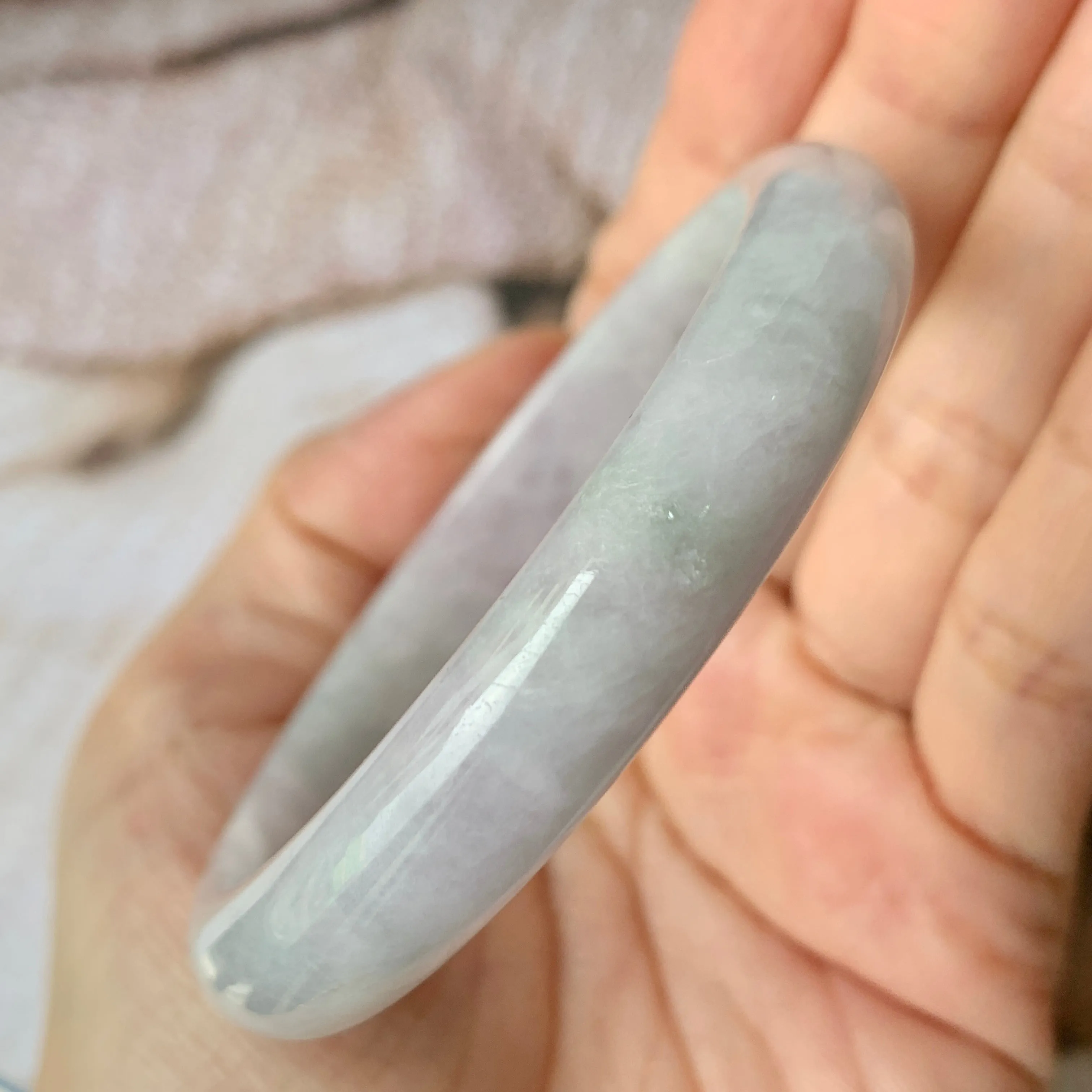 SOLD OUT: 56mm A-Grade Natural Lavender Jadeite Modern Round Bangle No. 330068