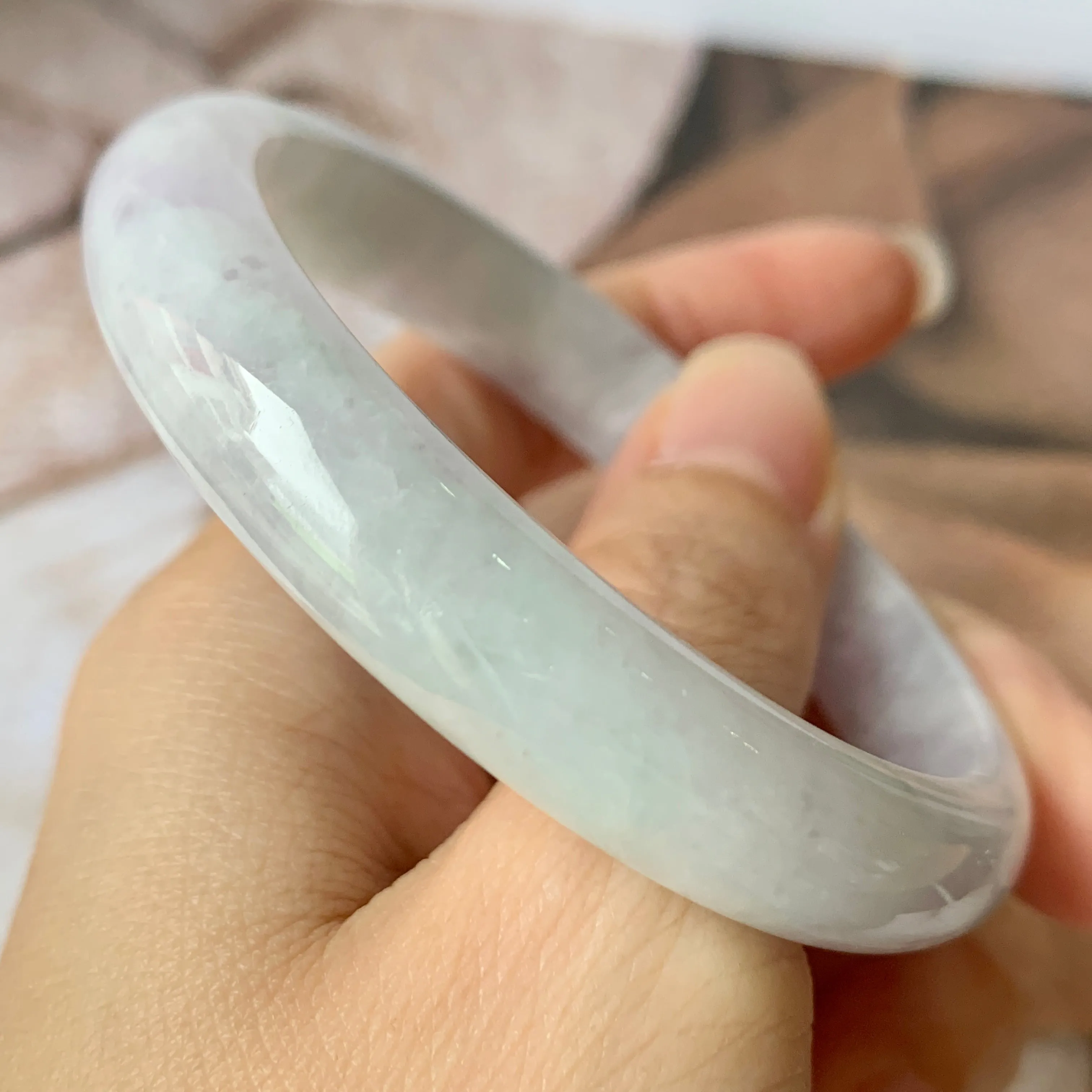 SOLD OUT: 56mm A-Grade Natural Lavender Jadeite Modern Round Bangle No. 330068